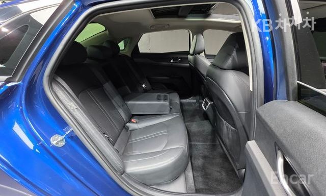 2020 - kia k5