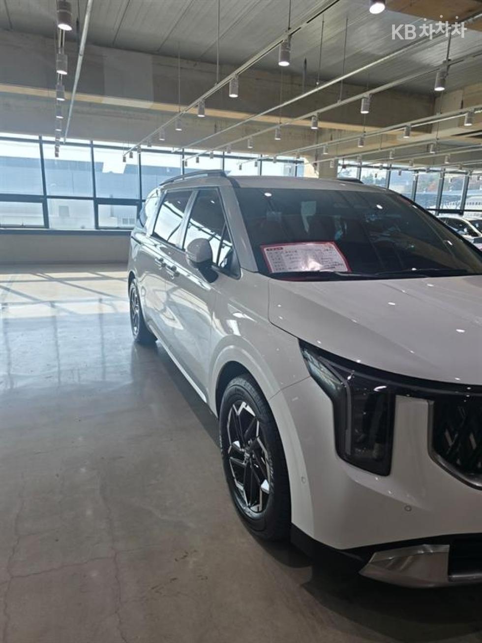 2025 - kia carnival