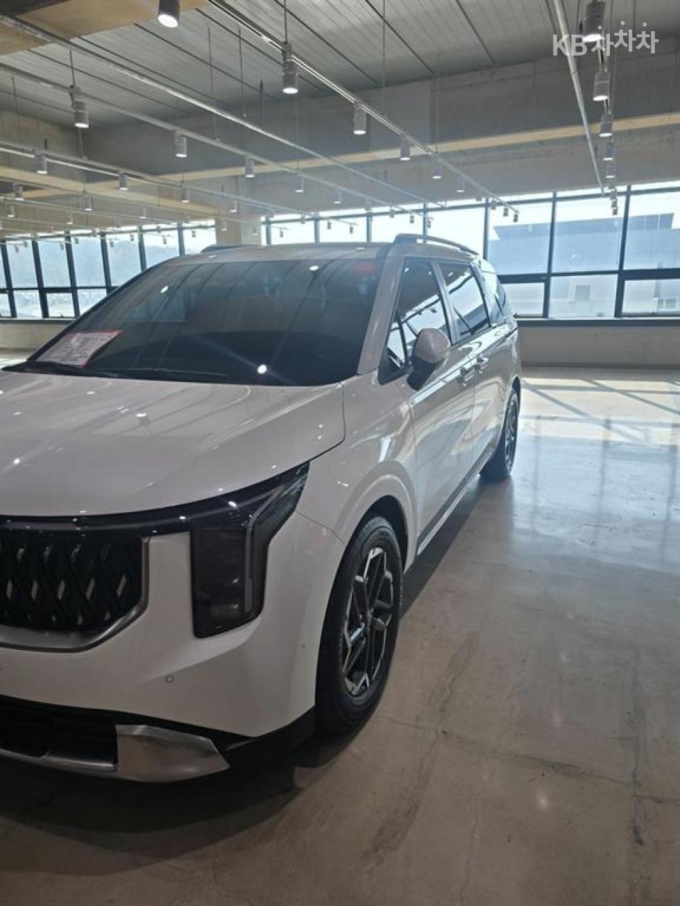 2025 - kia carnival