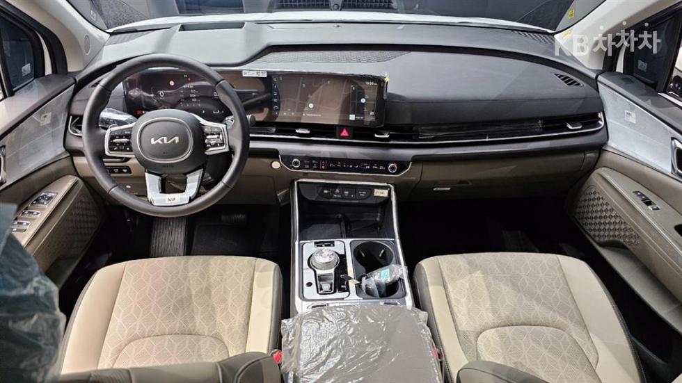 2025 - kia carnival