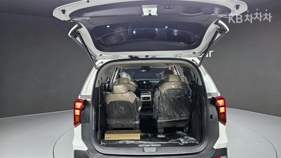 2025 - kia carnival