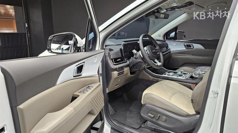 2025 - kia carnival