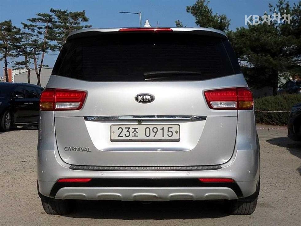 2016 - kia carnival
