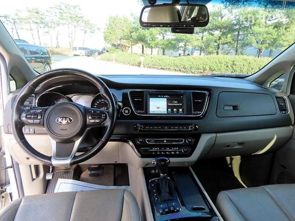 2016 - kia carnival
