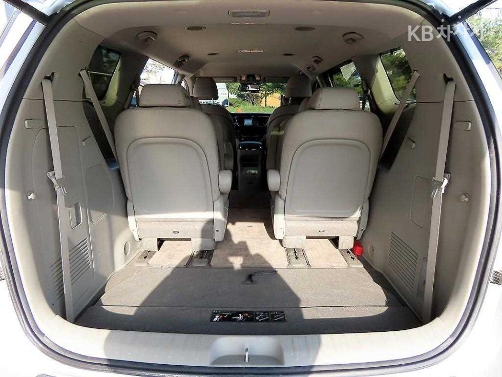 2016 - kia carnival