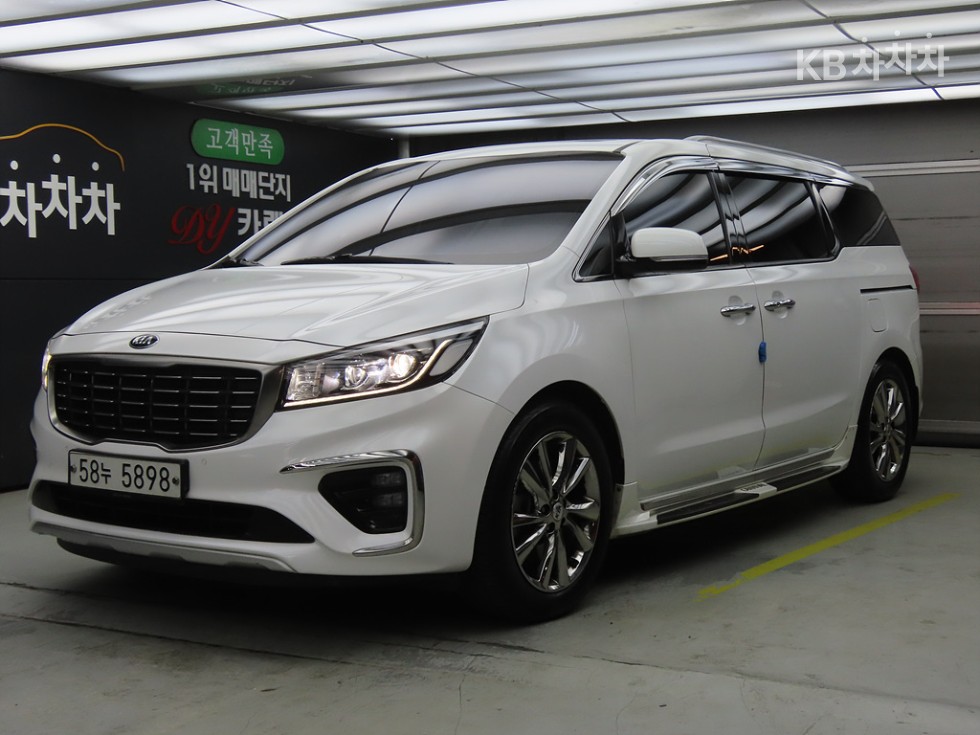 2019 - kia carnival