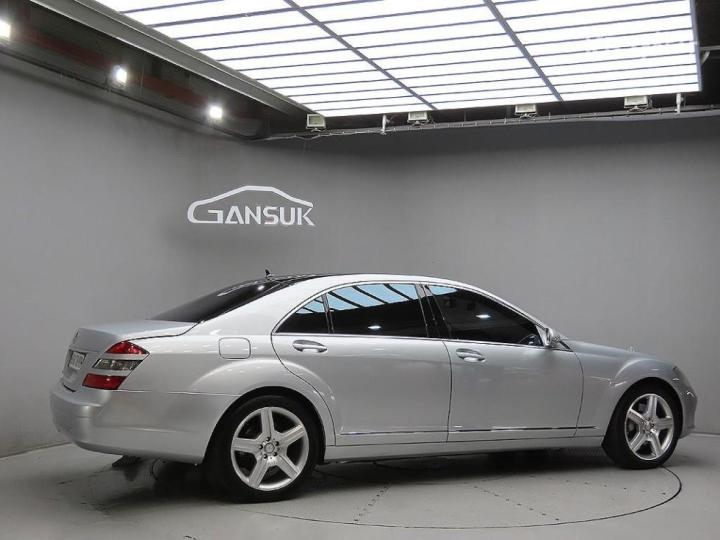 Mercedes-Benz S-Class New S500L W221 5