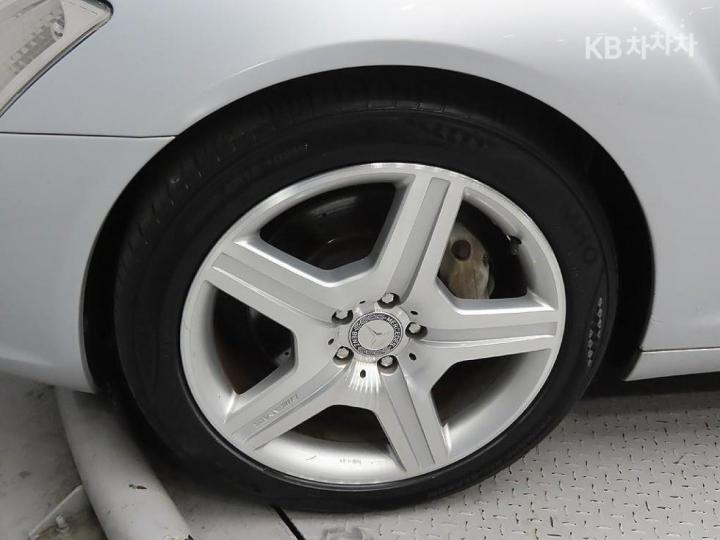 Mercedes-Benz S-Class New S500L W221 6