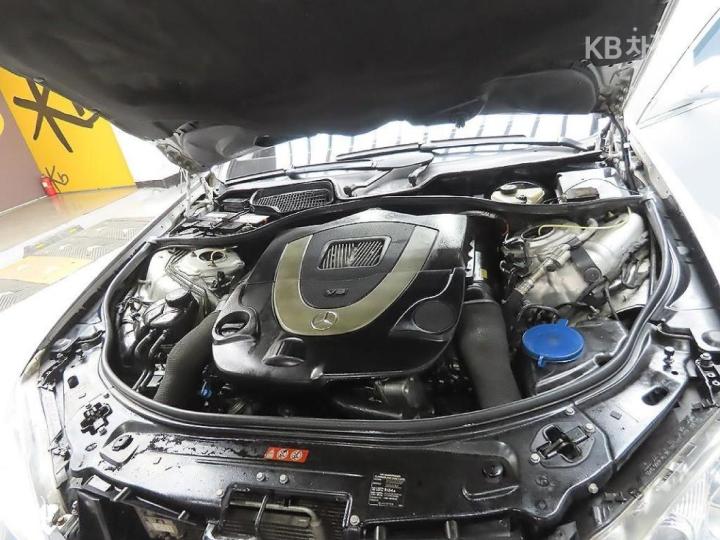 Mercedes-Benz S-Class New S500L W221 9