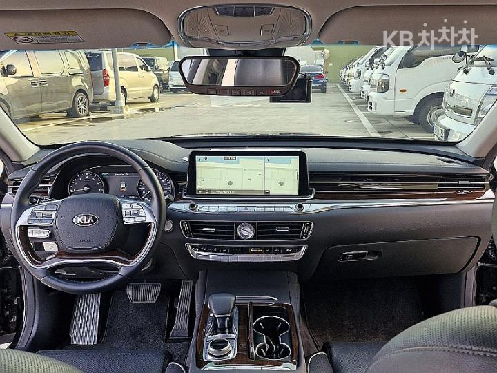 Kia K9 The 3.8 GDI AWD Platinum Ⅰ 8