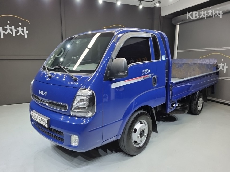 2022 - kia bongo iii