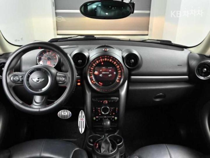 Mini Countryman D ALL4 2.0 Base Type 8