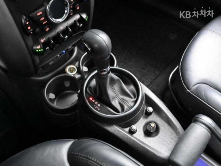 Mini Countryman D ALL4 2.0 Base Type 10