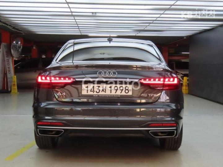 Audi A4 B9 40 TFSI Premium 4