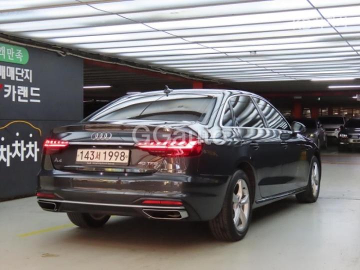 Audi A4 B9 40 TFSI Premium 5