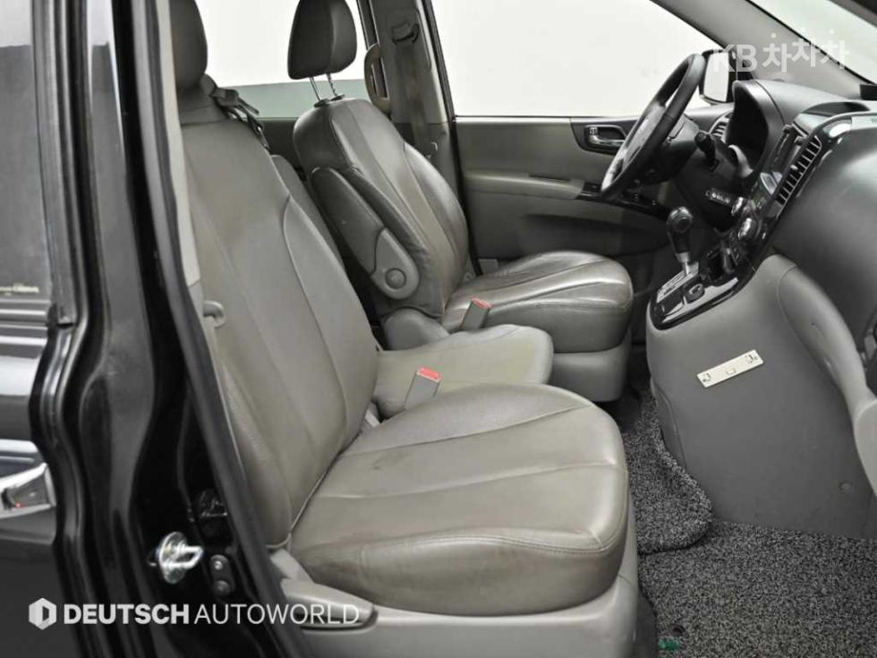 2013 - kia carnival
