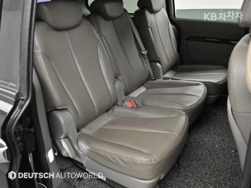 2013 - kia carnival
