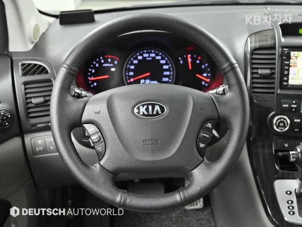2013 - kia carnival