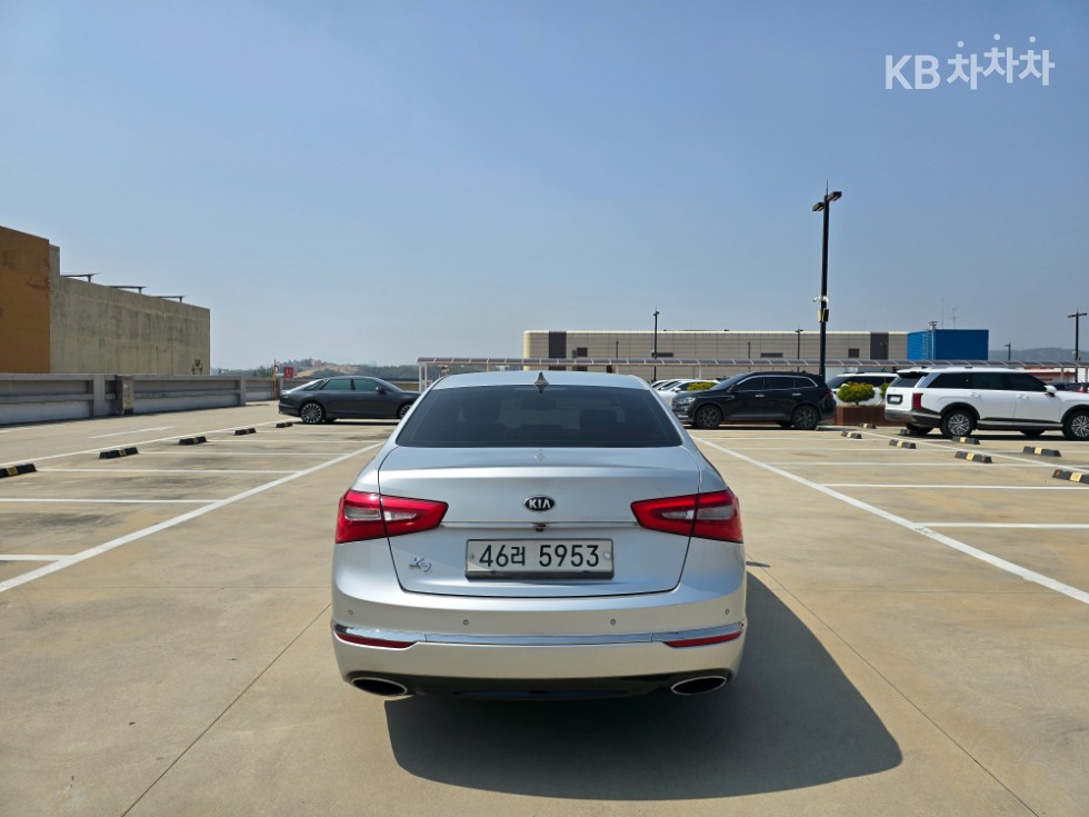 2013 - kia k7
