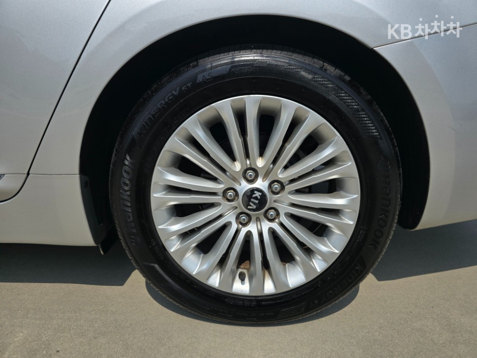 2013 - kia k7