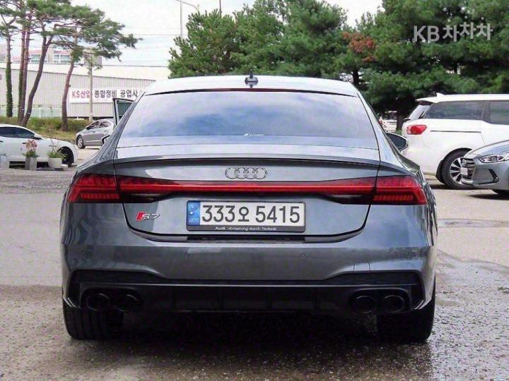 Audi S7 4K 3.0 TDI Quattro Base Type 5