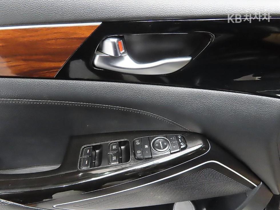 2016 - kia k7