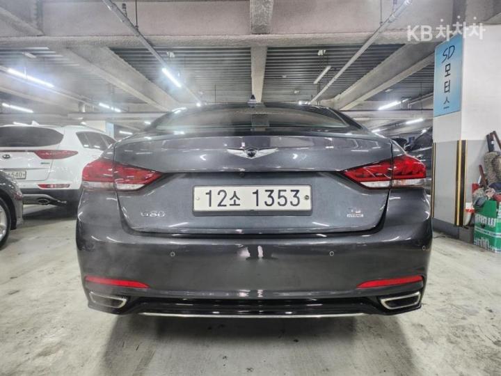 Genesis G80 3.3 GDI AWD Premium Luxury 5
