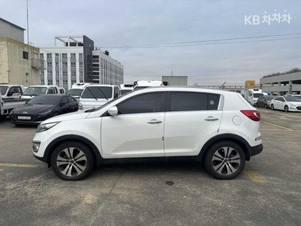 2012 - kia sportage
