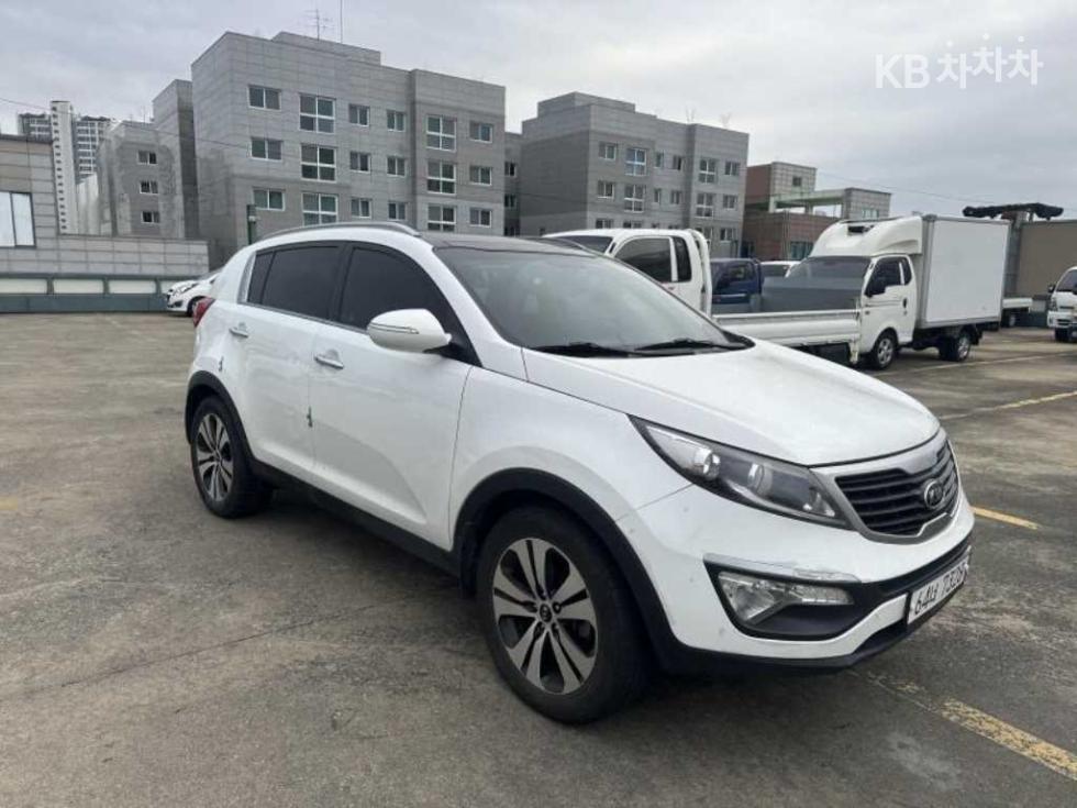 2012 - kia sportage
