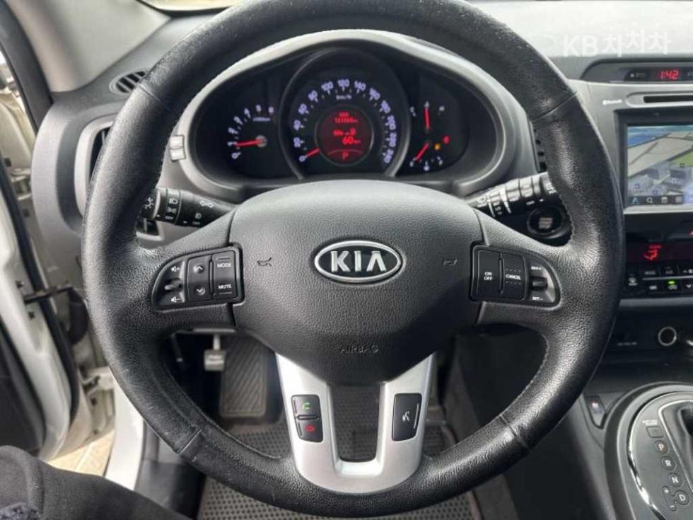 2012 - kia sportage