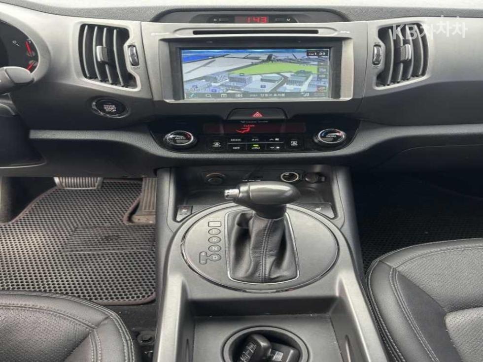 2012 - kia sportage