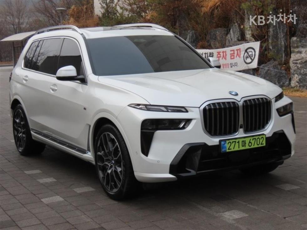 BMW X7 — miniaturë 2