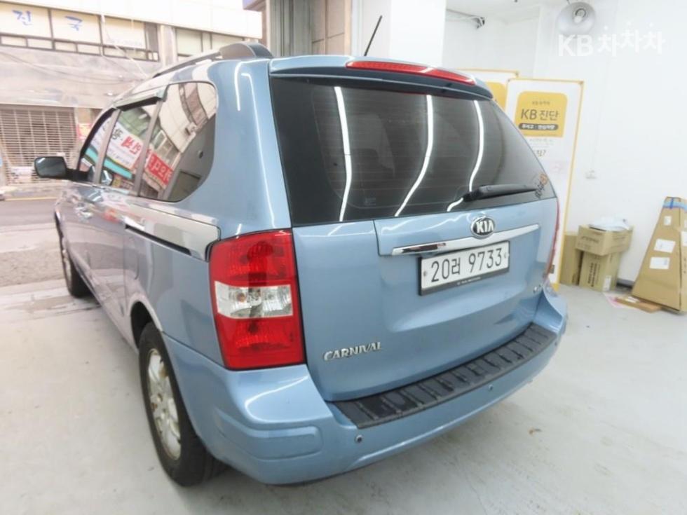 2013 - kia carnival