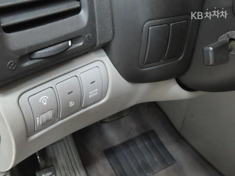 2013 - kia carnival