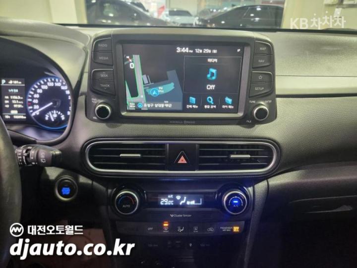 Hyundai Kona 1.6 Turbo Premium 10