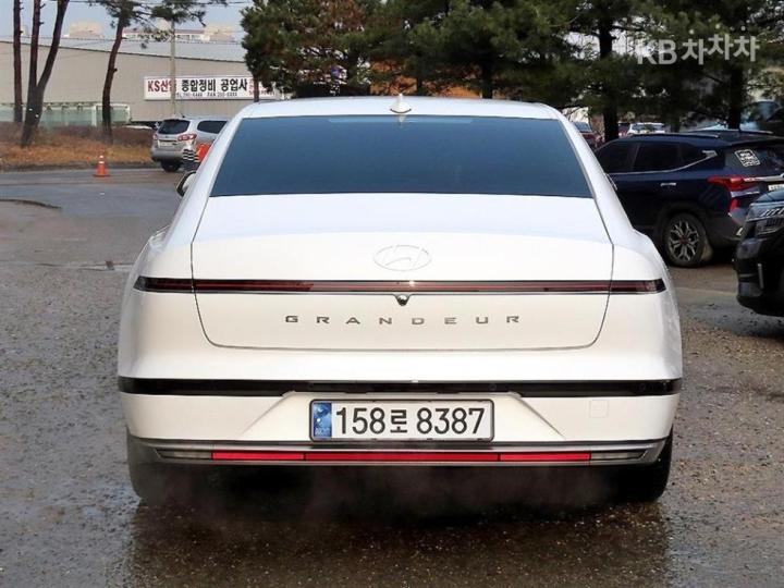 Hyundai Grandeur The 3.5 LPG Premium 5