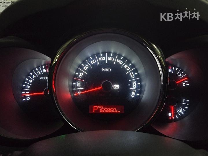 Kia Soul 1.6 Smart Base Type 8