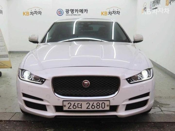 Jaguar XE 2.0 Diesel 4WD Prestiage