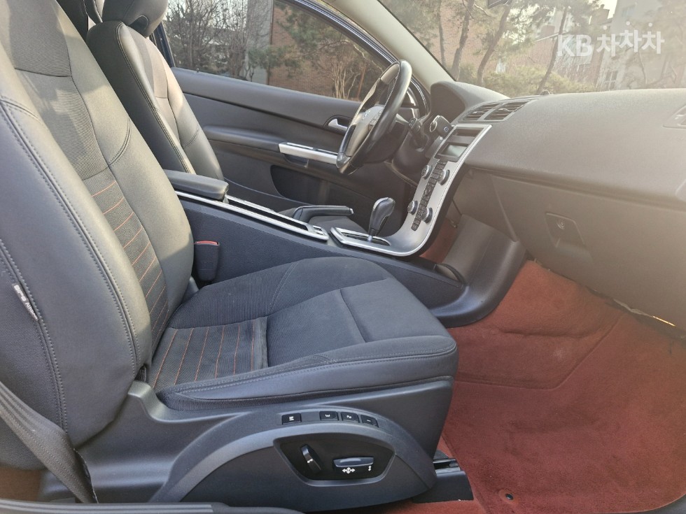 2011 - volvo c30