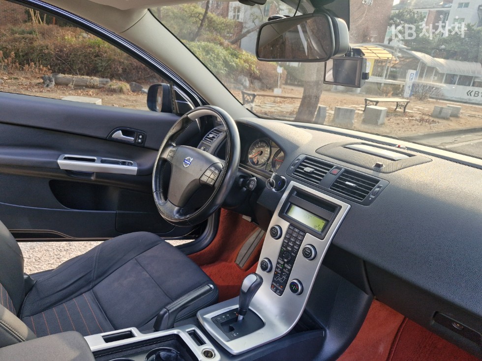 2011 - volvo c30