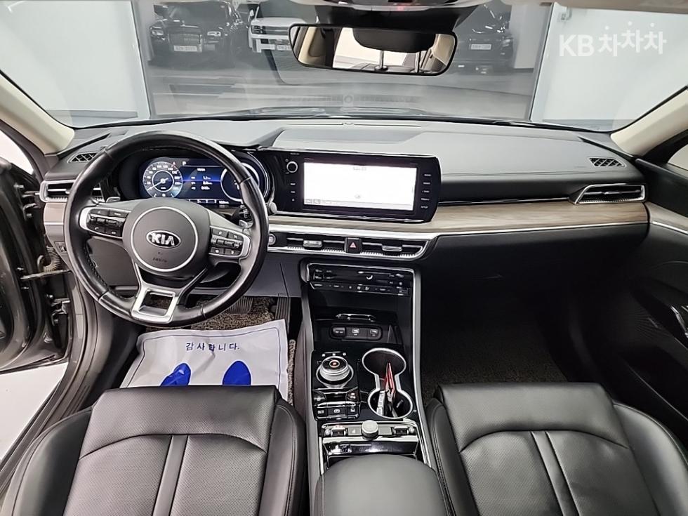2021 - kia k5