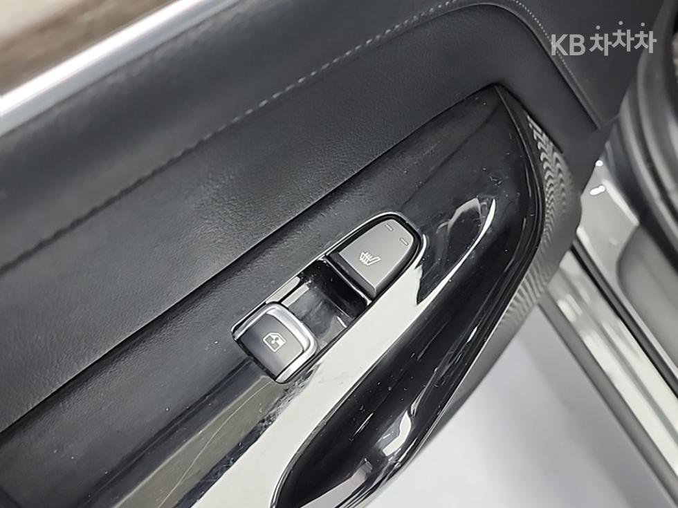 2021 - kia k5
