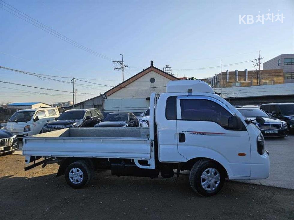 2017 - kia bongo iii