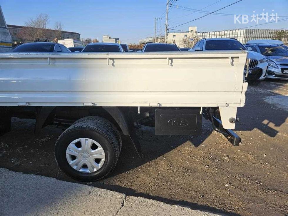 2017 - kia bongo iii