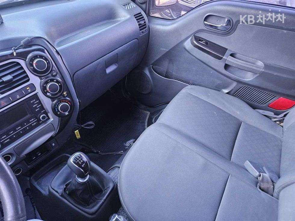 2017 - kia bongo iii
