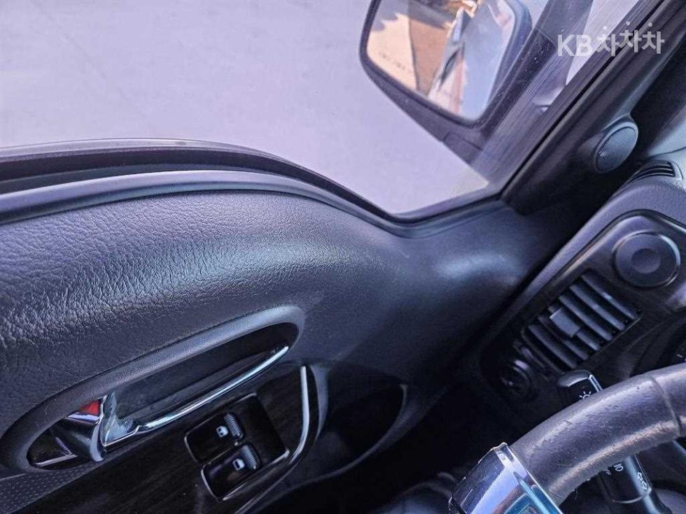 2017 - kia bongo iii