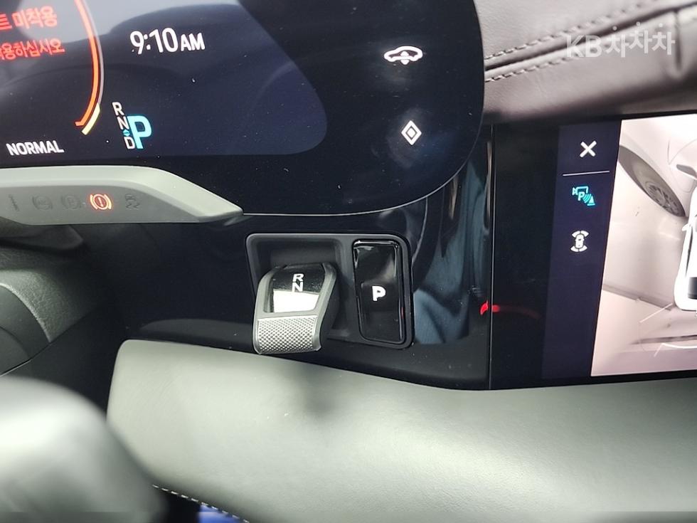 Porsche Taycan — miniaturë 8