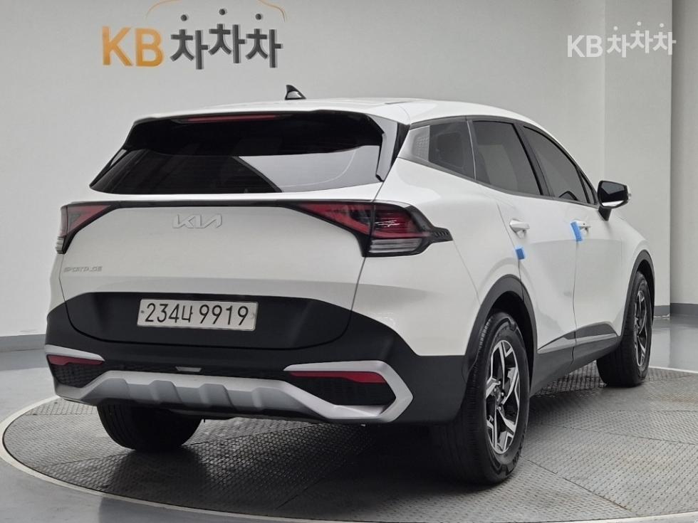 2022 - kia sportage