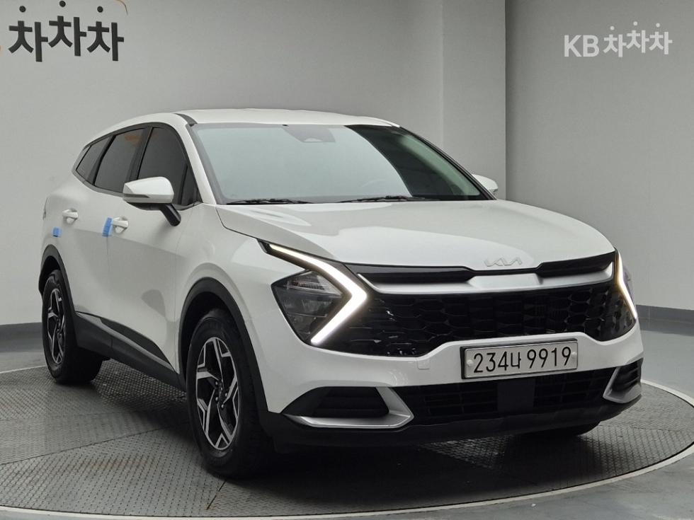 2022 - kia sportage