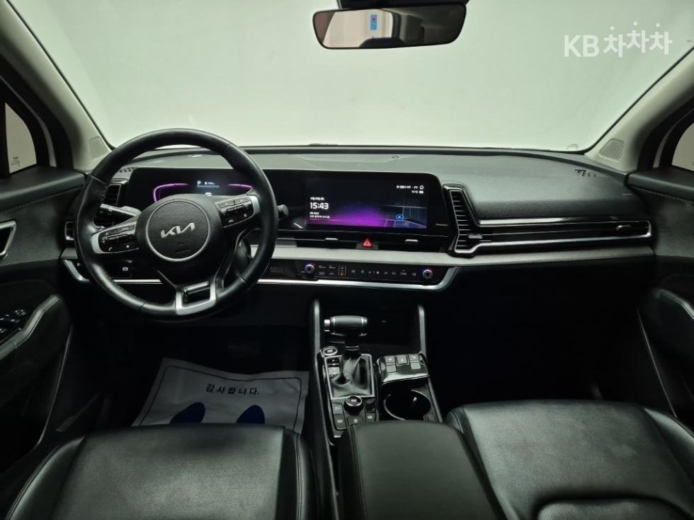 2022 - kia sportage